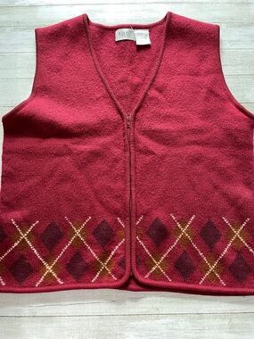 Tabi Burgundy Red Wine Argyle Zip-Front Sweater Vest